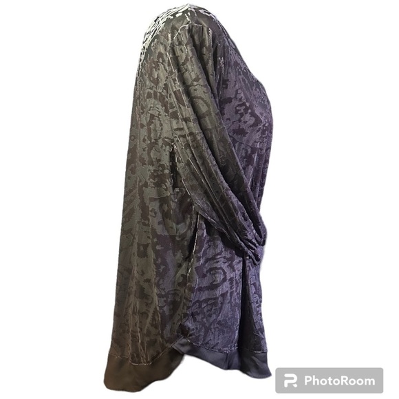 Vera Wang Women’s Black Sheer and Velour Dressy Top See Through XL - Picture 2 of 9